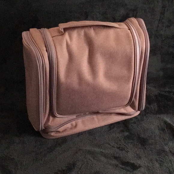 Large Capacity Toiletry Bag for Women with Hanging Hook - Picture 2 of 10